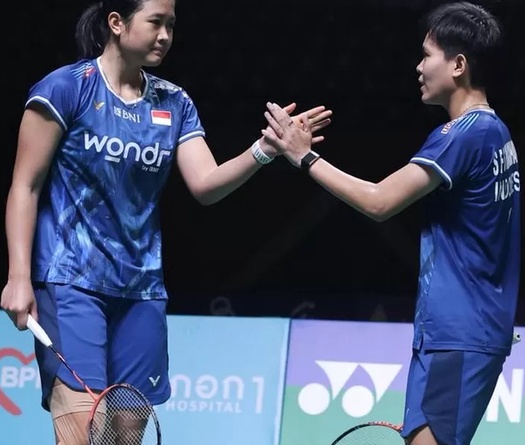 Siti Fadia cùng đồng đội mới rực sáng ở Thailand Masters, giữ hy vọng vô địch đôi nữ cho Cầu lông Indonesia