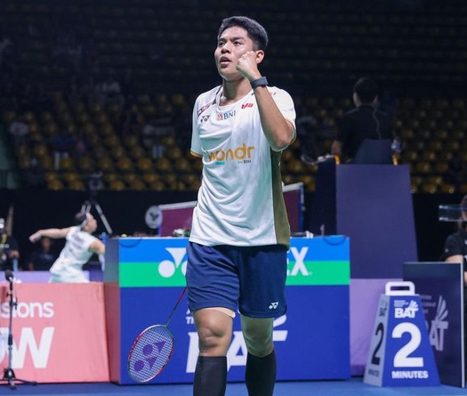 Phục hận Alwi Farhan thành công, "thần đồng" cầu lông Ubaidillah tranh ngôi vương Thailand Masters