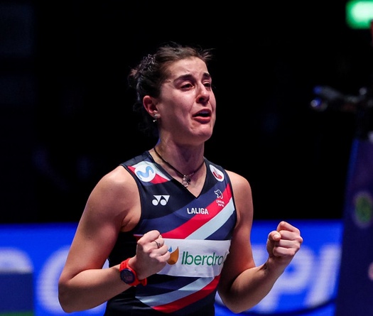 Cựu số 1 thế giới cầu lông Carolina Marin lại vô địch All England Open sau 9 năm và 2 cuộc phẫu thuật đầu gối