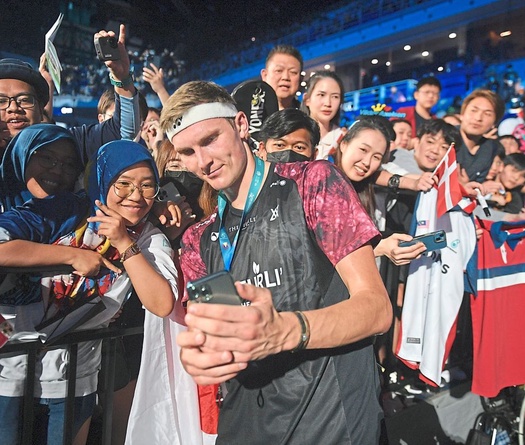 Cầu lông Malaysia Open 2024: Số 1 thế giới Axelsen cám ơn Lin Dan, Chen Long và Lee Chong Wei rèn giũa
