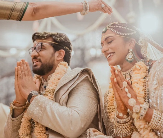 "Như tình yêu sét đánh": huyền thoại cầu lông PV Sindhu kể về cuộc gặp gỡ tình cờ trên chuyến bay dẫn đến hôn nhân