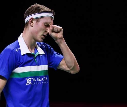 Số 1 thế giới Axelsen thua sốc ở giải cầu lông vô địch châu Âu 2024