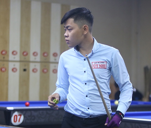 Sôi nổi vòng tuyển chọn cơ thủ billiard carom 3 băng tranh tài tại TPHCM World Cup 2022