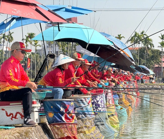 Tô Tiến Dũng vô địch Câu Cá Quốc gia 2025, Sapham Fishing "càn quét" huy chương Cúp Đồng Đội