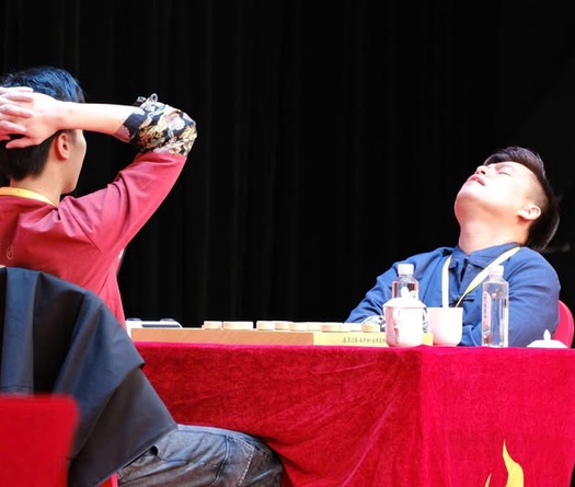 Lại Lý Huynh và 10 phút "đứng hình" ở chung kết cờ tướng Ngũ Dương Bôi 2026: Bản lĩnh nén đau và câu chuyện thưởng lớn