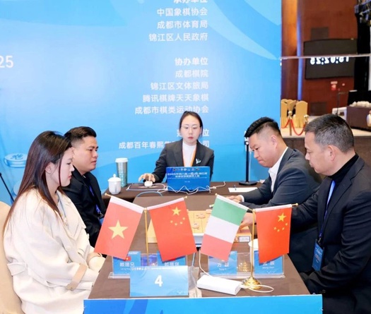 "Song tô" Cẩm Giang Bôi: Khi Cờ Tướng biến thành "vũ điệu ăn ý" trong im lặng