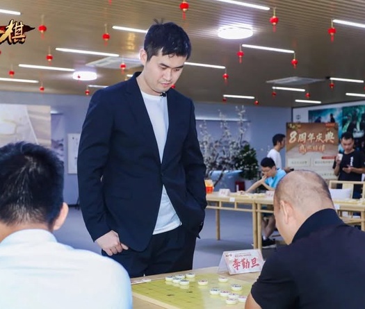 'Kỳ vương' Cờ tướng Vương Thiên Nhất nhận án gần 3 năm tù vì vụ 'mua bán ván cờ' chấn động