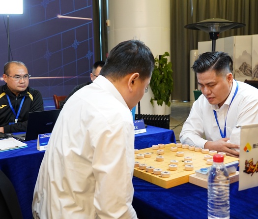 Ứng viên Cúp Chiến thắng 2023 Lại Lý Huynh đi vào lịch sử cờ tướng khi vô địch Giáp cấp liên tái