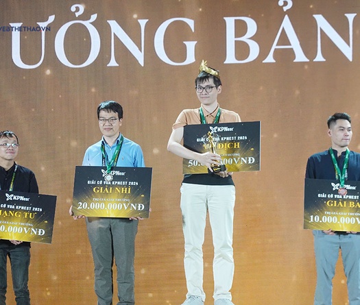 Ứng viên Cúp Chiến thắng Lê Tuấn Minh vô địch Giải cờ vua KPNest tranh Cúp mạ vàng KPNest 2024