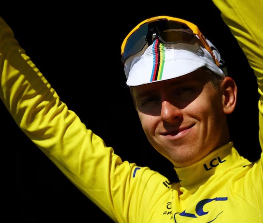 Kaden Groves lần đầu lên bục nhận thưởng, Tadej Pogačar giữ Áo vàng cuộc đua xe đạp Tour de France 2025