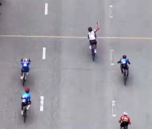 Martin Laas lần thứ 2 thắng chặng Cuộc đua xe đạp toàn quốc tranh Cúp Truyền hình TPHCM 2024