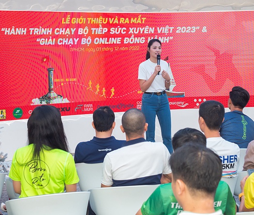 Hành trình chạy bộ tiếp sức xuyên Việt 2023: 10 người hùng vì những trẻ bị hở môi hàm ếch