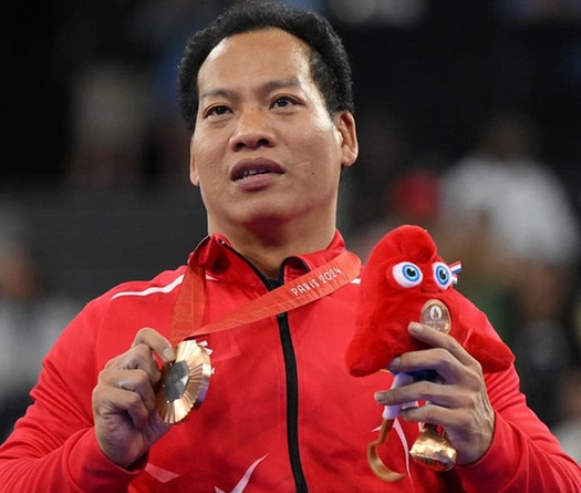 Lực sĩ cử tạ Lê Văn Công gửi tâm thư sau khi đoạt huy chương đồng Paralympic Paris 2024