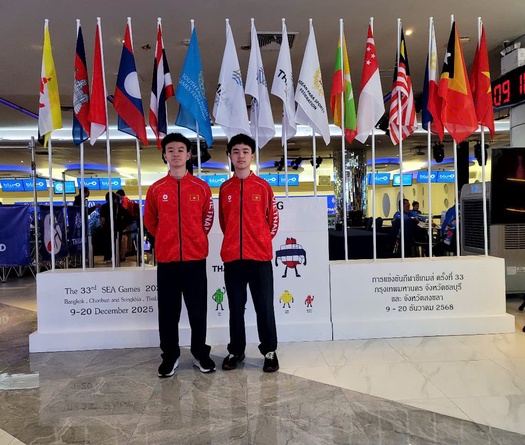 Trần Hoàng Khôi đoạt huy chương vàng bowling SEA Games lịch sử dù bowler 16 tuổi bị bắt đánh lại