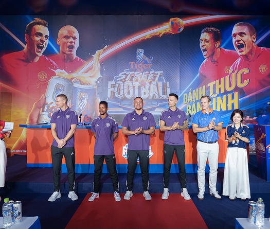 04 huyền thoại Manchester United đến Việt Nam, cùng Tiger Beer tiếp nối hành trình bóng lăn bất tận