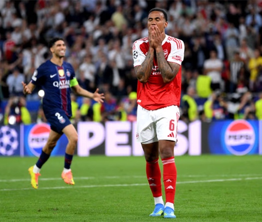 Gabriel phá vỡ sự im lặng sau cú sút luân lưu hỏng ăn khiến Arsenal ôm hận trước PSG ở Champions League