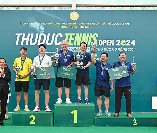 Gần 400 tay vợt phong trào và chuyên nghiệp tranh tài tại giải Quần vợt TP Thủ Đức Mở Rộng 2024