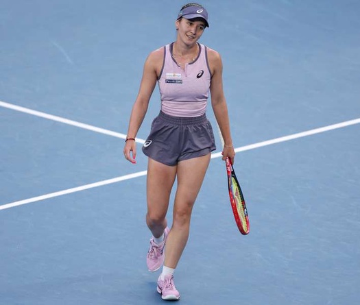 Eva Lys của quần vợt Đức bị ám ảnh bởi những lời lẽ quấy rối và theo dõi trên mạng xã hội: 'Sự thù hận không được phép thắng thế'