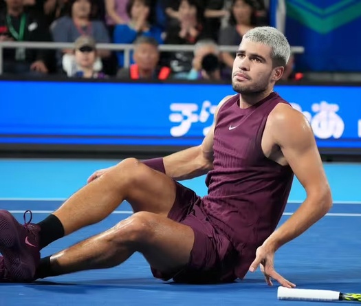 Carlos Alcaraz tìm kiếm HLV quần vợt mới để giải "lời nguyền" Australian Open