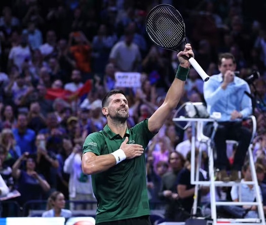 Sao quần vợt Novak Djokovic giải thích lý do anh đưa gia đình chuyển đến đất nước mới