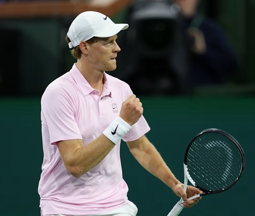 Jannik Sinner "hủy diệt" đối thủ tại Indian Wells 2026: Đẳng cấp của số 2 quần vợt thế giới và bài học về sự khổ luyện