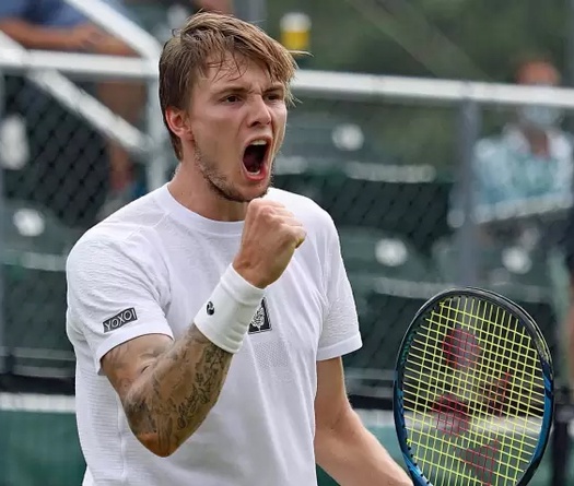 Alexander Bublik đánh bại Lorenzo Musetti để giành chức vô địch giải quần vợt Hong Kong Open
