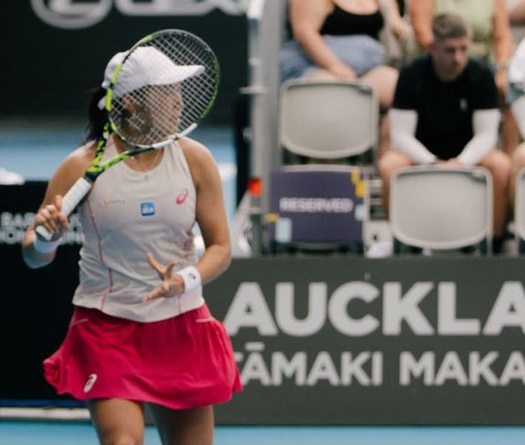 Sao Indonesia Janice Tjen thua ngay vòng đầu tiên giải quần vợt Hobart International