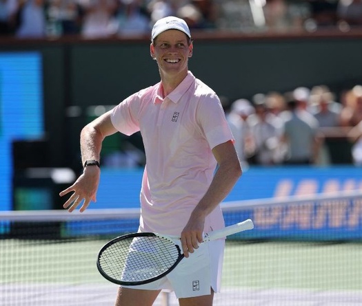 Jannik Sinner vào bán kết quần vợt Indian Wells: Đẳng cấp số 2 thế giới