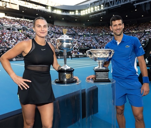 Cần bao nhiêu người để chế tác bộ cúp bạc của giải quần vợt Úc mở rộng?