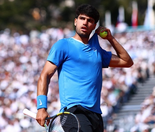 Roland Garros 2026: Carlos Alcaraz rút lui và bài toán điểm rơi phong độ trong kỷ nguyên quần vợt mới