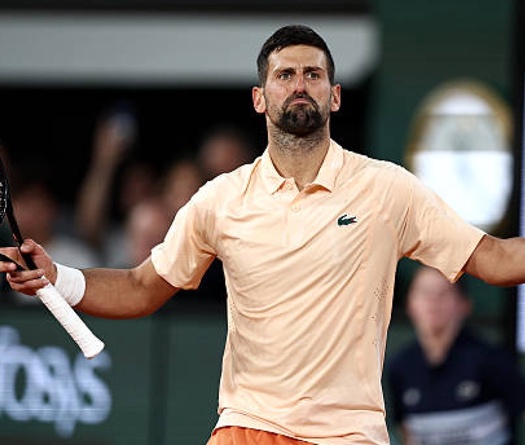 Novak Djokovic ngược dòng hạ Giovanni Mpetshi Perricard tại vòng 1 quần vợt Roland Garros