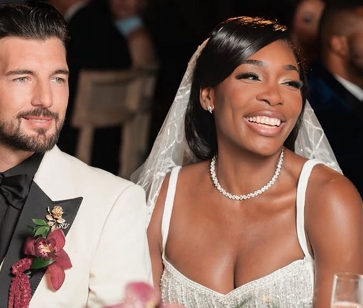 Huyền thoại quần vợt Venus Williams kết hôn ở tuổi 45: Đám cưới triệu đô suýt bị "phá hỏng" vì sự cố bất ngờ