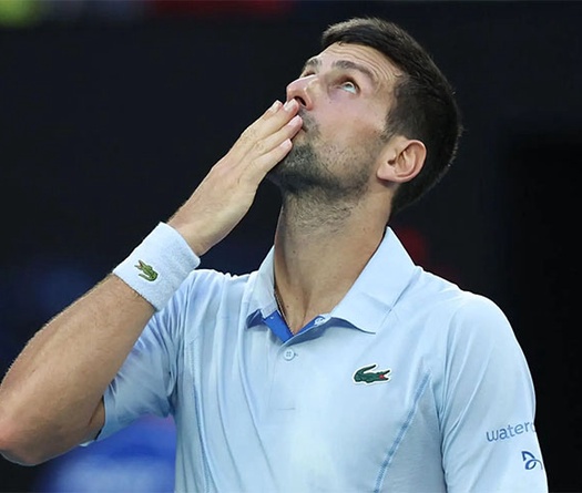 Số 1 thế giới Novak Djokovic phá kỷ lục tennis nữa ở Australian Open 2024