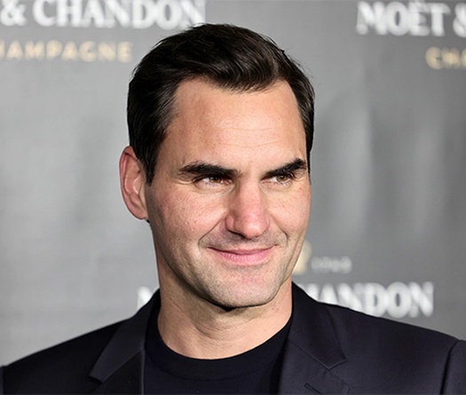 Tạp chí Forbes công bố Top 10 vận động viên thu nhập cao nhất năm 2022: Lạ lùng Federer!