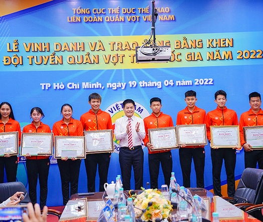 Vinh danh và tặng bằng khen cho đội tuyển tennis Trẻ Việt Nam sau kết quả ngoài mong đợi