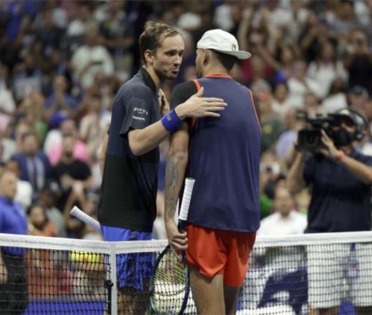 Kết quả tennis US Open mới nhất 5/9: Nick Kyrgios phế Daniil Medvedev khỏi số 1 thế giới