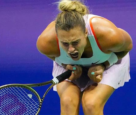 Sabalenka dễ dàng tiến vào tứ kết giải quần vợt Brisbane, Rybakina cũng giành chiến thắng