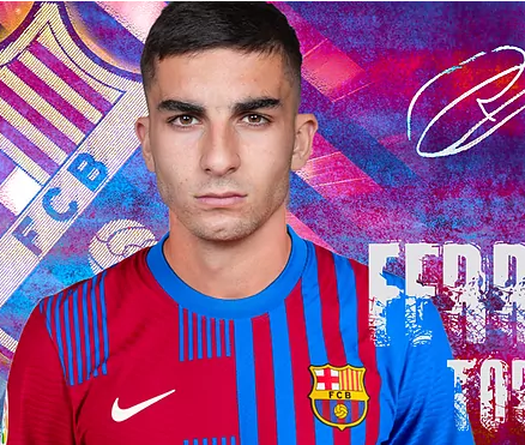 Ferran Torres chính thức gia nhập Barca, Xavi có tiền đạo đa năng