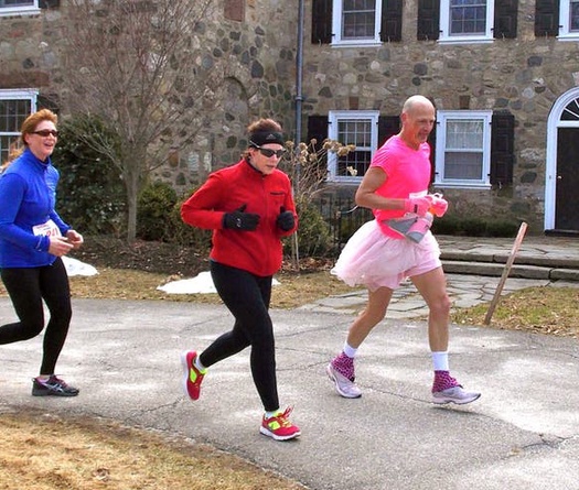 Người thứ 19 trên thế giới lọt nhóm “siêu nhân” chạy trên 100 cuộc thi 100 dặm