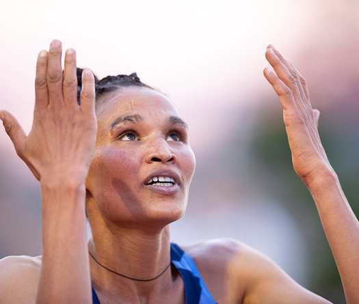 Kỷ lục thế giới chạy 10.000m nữ lại bị xô đổ chỉ sau 54 giờ