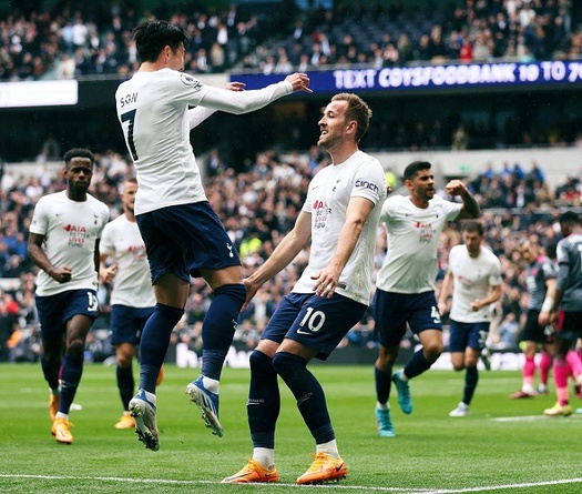 Son Heung-min gây kinh ngạc về bàn thắng chân trái cho Tottenham