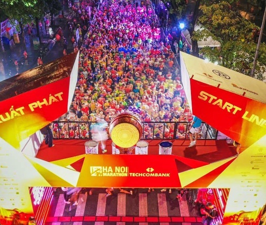 Giải chạy marathon tại Hà Nội và Thành phố Hồ Chí Minh được nâng tầm dịp Techcombank kỷ niệm 30 năm thành lập