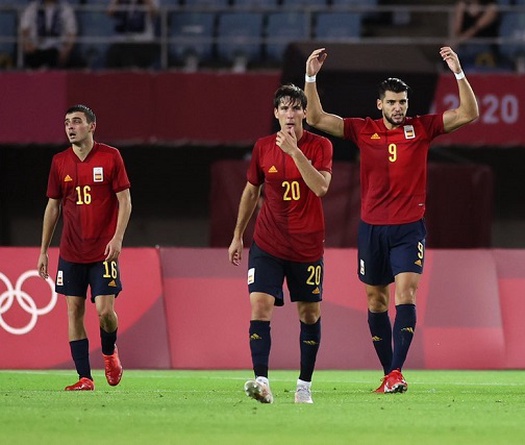 Tiền đạo U23 Tây Ban Nha ghi bàn sau 58 giây ở lần chạm bóng đầu tiên