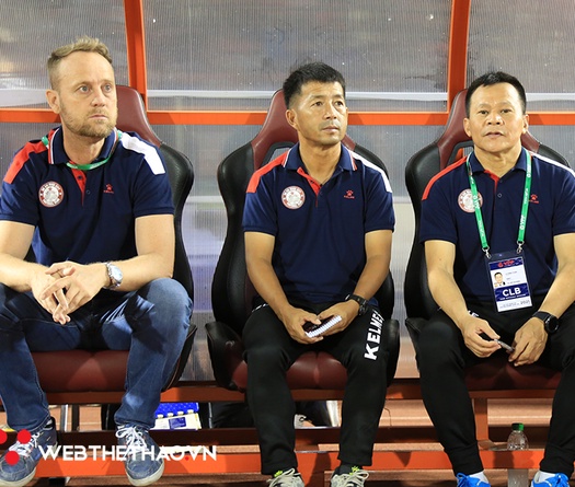 HLV đội TP HCM: Cầu thủ HAGL dứt điểm quá tốt