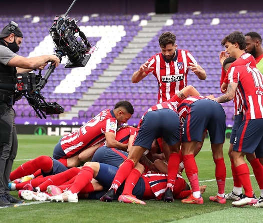 Atletico vô địch La Liga kịch tính chưa từng có trước kình địch Real