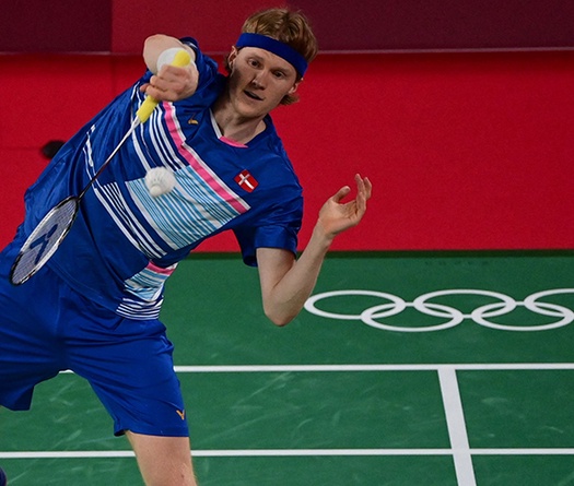 Kết quả cầu lông Olympic mới nhất: Tiến Minh chiến đấu kiên cường trước Antonsen