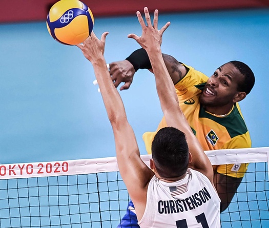 “Nội chiến” châu Mỹ: Tuyển bóng chuyền Canada thắng dễ, Brazil ngược dòng ấn tượng