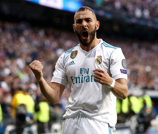 Benzema lại lập siêu phẩm và san bằng thành tích của Raul