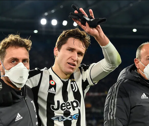Juventus và tuyển Italia sốc vì chấn thương của Chiesa