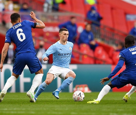 Trận chung kết Champions League có thể chuyển sang Anh?